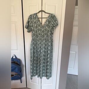 J. Crew Green and White Floral Midi Dress EUC